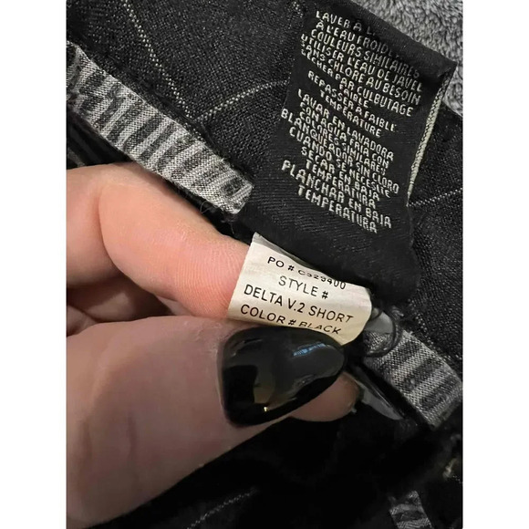 O'Neill Delta V.2 Plaid Bermuda Shorts Men's‎ Size 36 Black Standard Fit - Picture 3 of 4